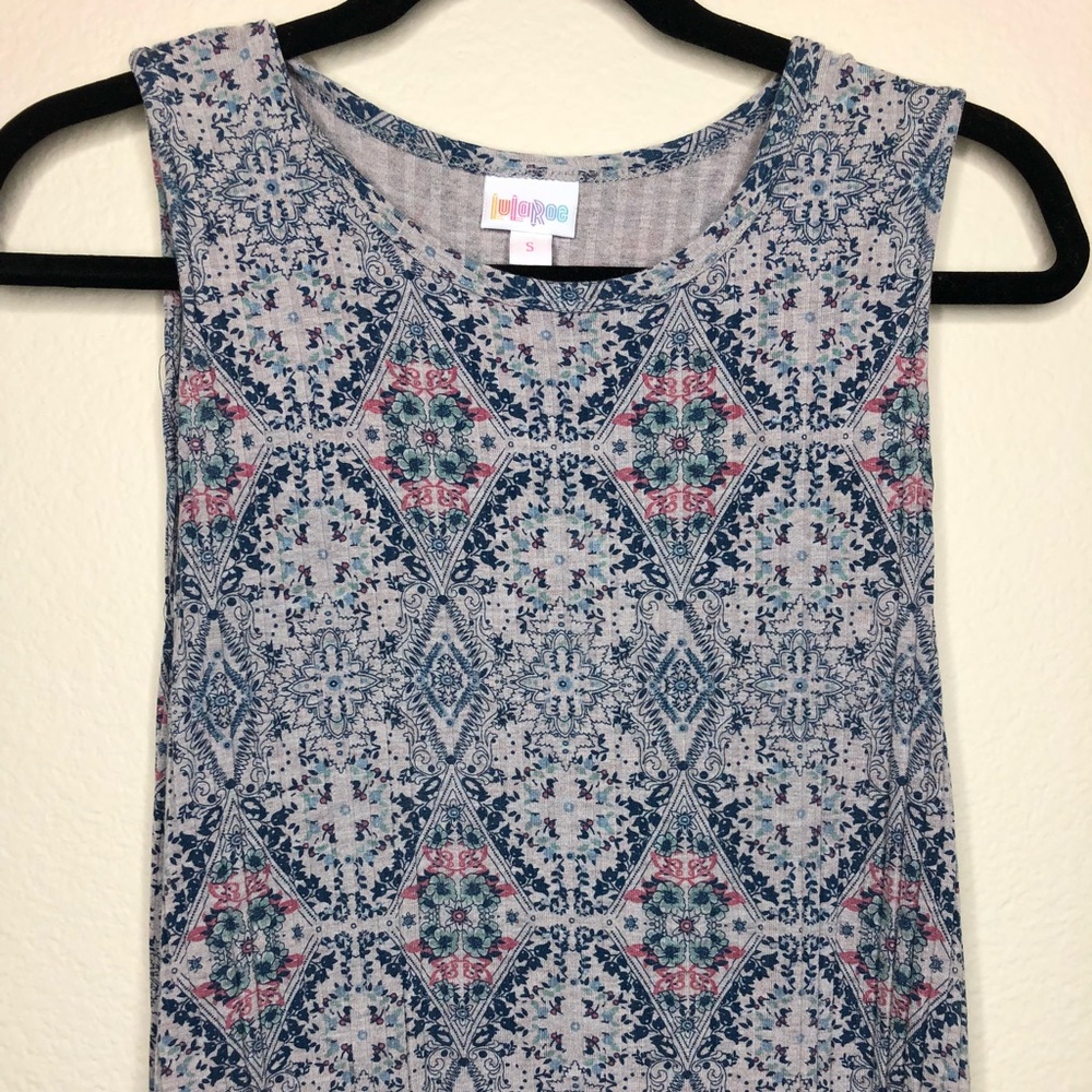 Lularoe Maria tailored into a tank